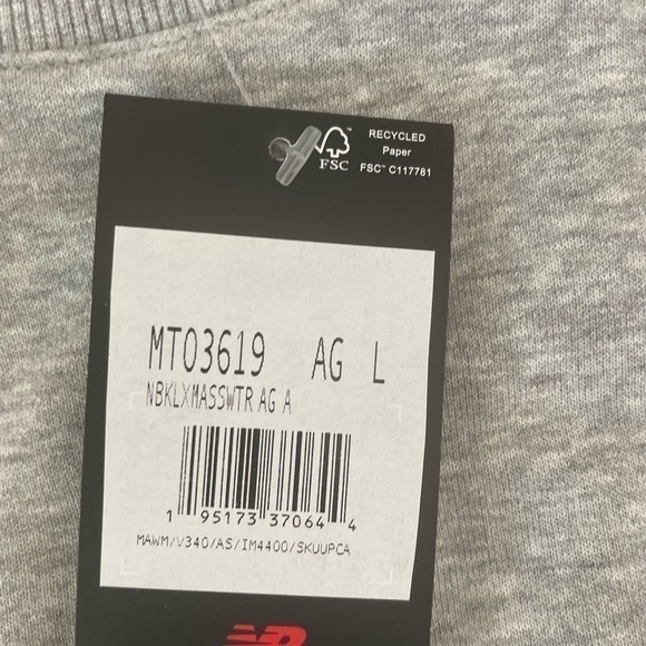 New Balance Kawhi Leonard Signature Santa Klaws Sweater Crew Neck Size  L  Mens - Picture 3 of 5